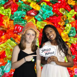 2016-10-08-nyx-events-greenscreen-emily-and-kayla-wolner-81