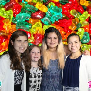 2016-10-08-nyx-events-greenscreen-emily-and-kayla-wolner-9