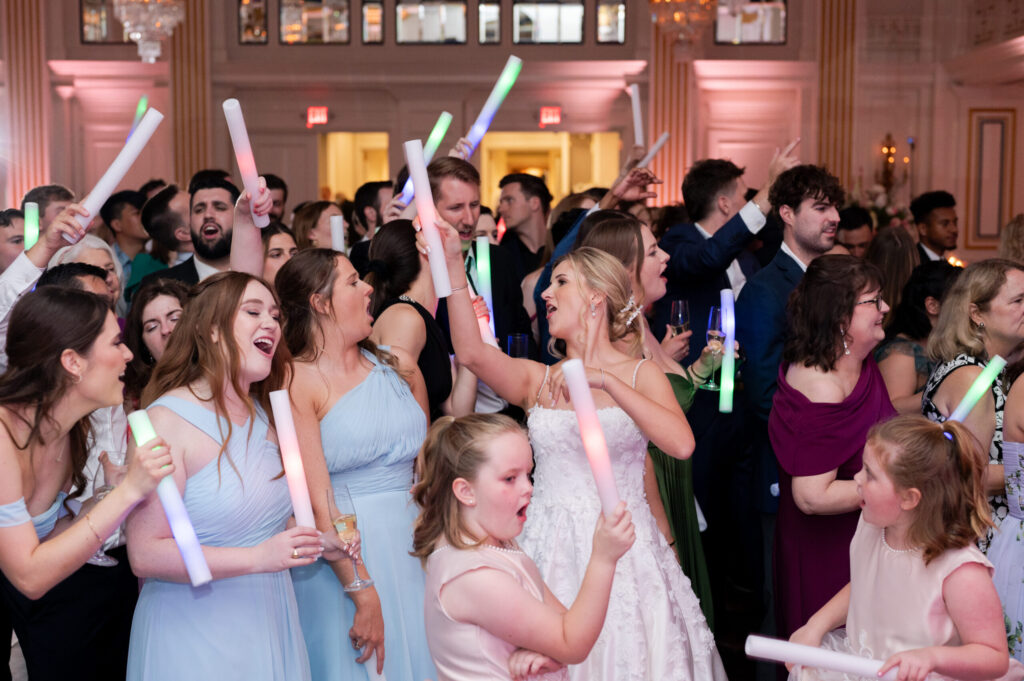 Fun Extra Things for Weddings Your Guests Won’t Stop Talking About